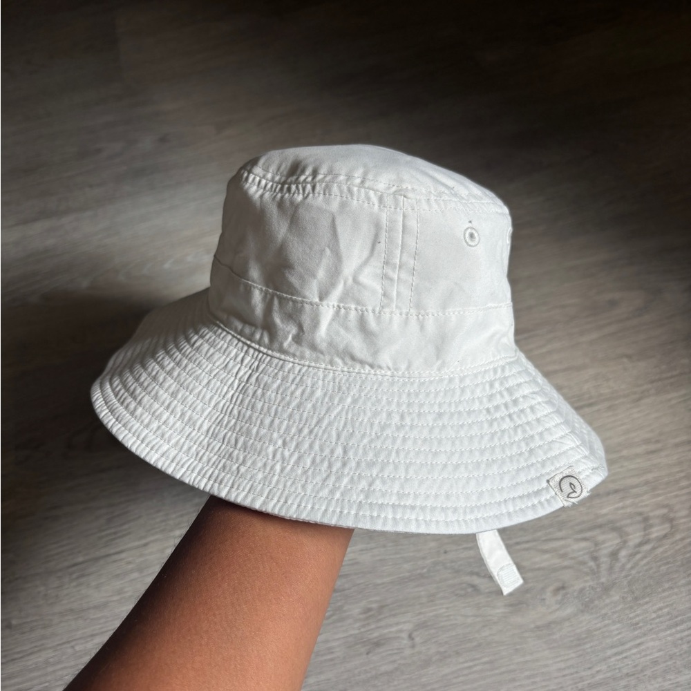 Little Planet’s by Carter’s Toddle Bucket Hat (white)